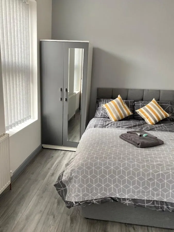 Woodcroft Short Stay Lets Liverpool Apartment